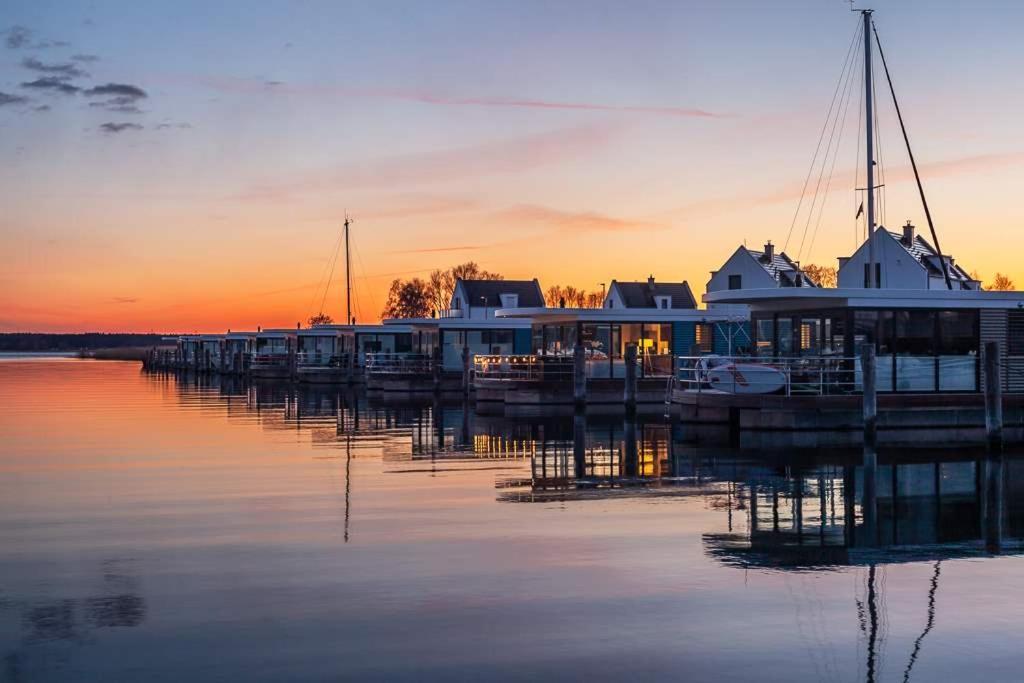 Floatinghouses Peenemünde Exterior foto